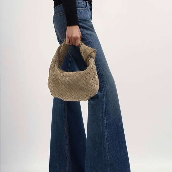 Bottega Veneta Teen Jodie Bag Suede - Picture 5 of 16